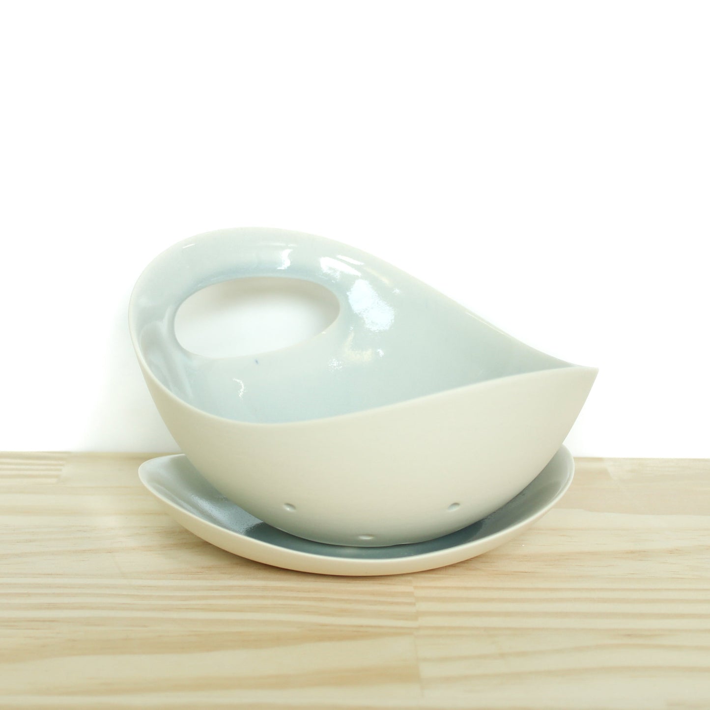 Berry Bowl in Mist